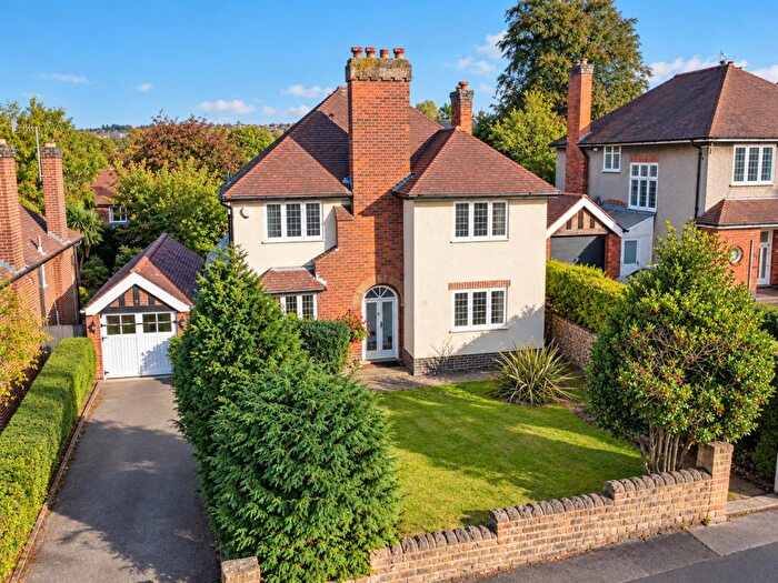 4 Bedroom Detached House For Sale In Knighton Road, Woodthorpe, Nottingham, NG5