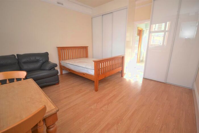 Studio To Rent In Denmark Road, Reading, RG1