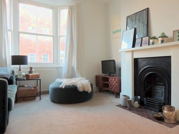 1 Bedroom Flat To Rent In St Leonard's Road, Brighton, BN2