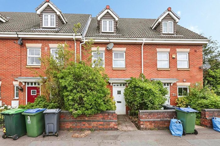 3 Bedroom Terraced House For Sale In Ross, Rowley Regis, B65