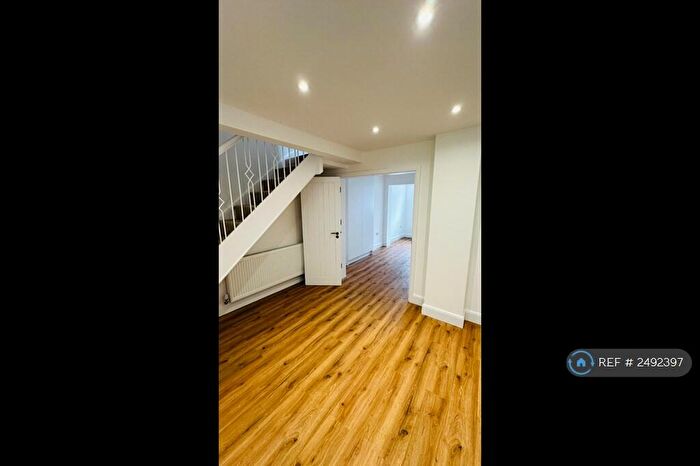 3 Bedroom Terraced House To Rent In Brandy Way, Sutton, SM2