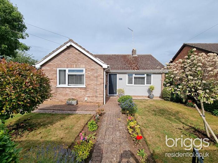 2 Bedroom Detached Bungalow For Sale In Meadway, Market Deeping, PE6