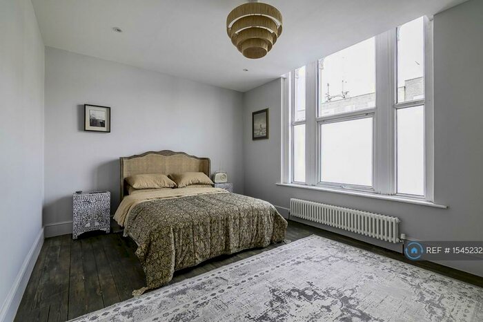 2 Bedroom Flat To Rent In Bethnal Green Road, London, E2