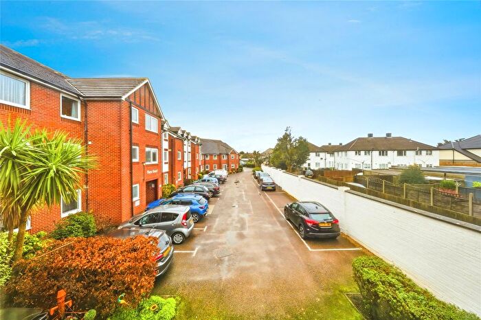 1 Bedroom Flat For Sale In Fern Court, Bexleyheath, DA7