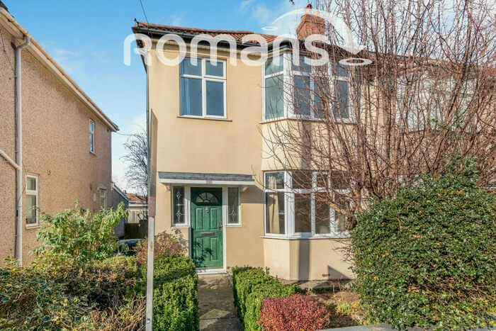 3 Bedroom End Of Terrace House To Rent In Southmead Road, Westbury-on-Trym, BS10