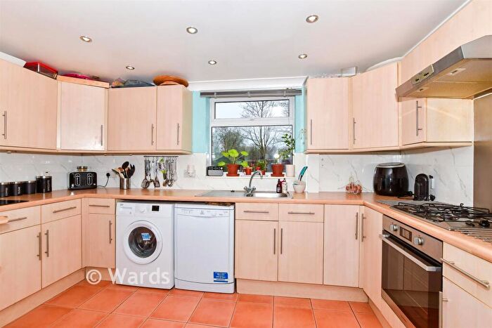 3 Bedroom Semi Detached House For Sale In Lime Crescent, East Malling, West Malling, Kent, ME19