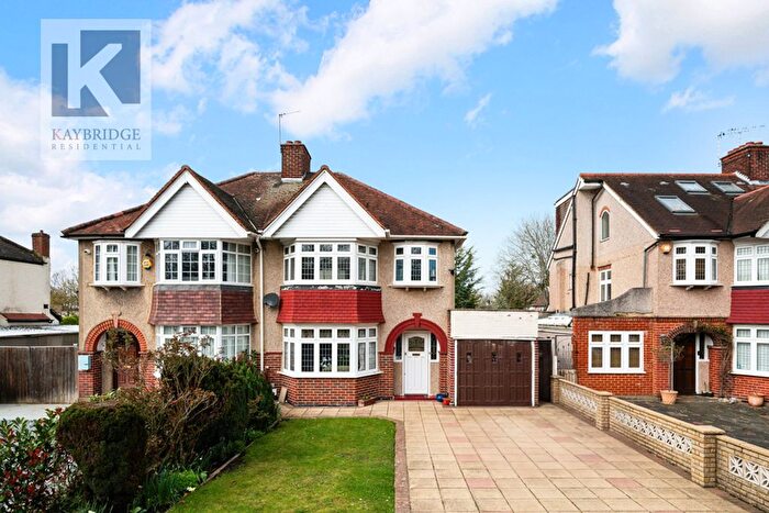 3 Bedroom Semi Detached House For Sale In London Road, Ewell, KT17