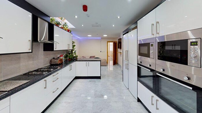 9 Bedroom House To Rent In Rookery Road, Selly Oak, B29