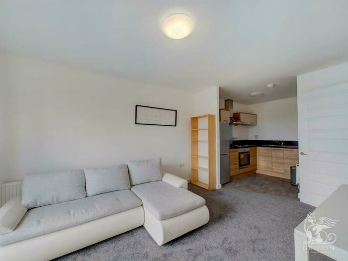 1 Bedroom Flat For Sale In Hogg Lane, Grays, RM17