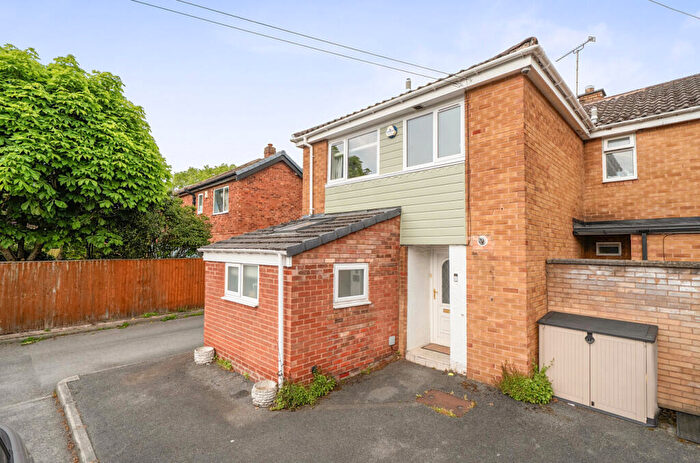 3 Bedroom Semi-Detached House For Sale In Dolphin Court, Chester, Cheshire West And Ches, CH4