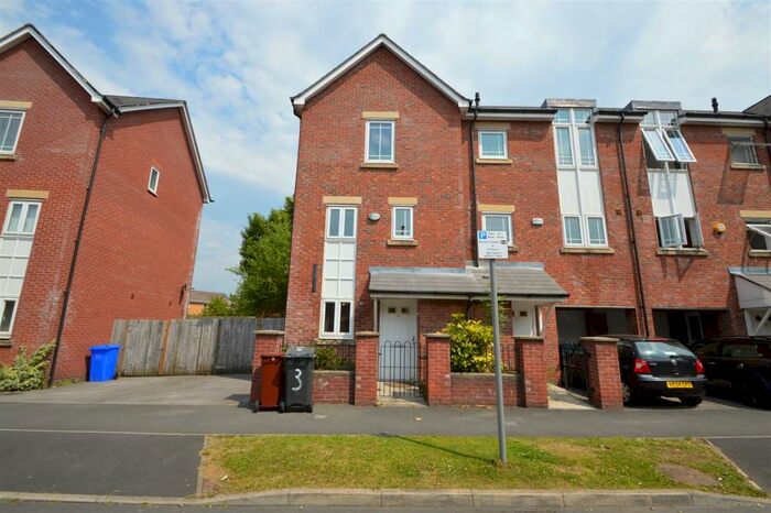 4 Bedroom Town House To Rent In Drayton Street, Hulme, Manchester, M15