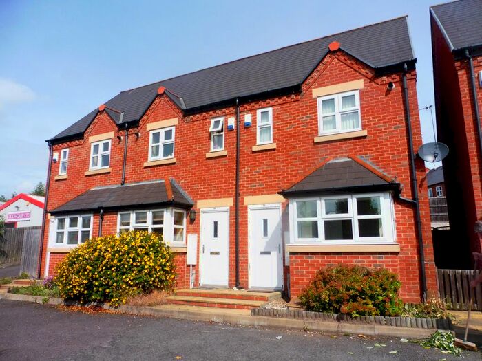 1 Bedroom End Of Terrace House To Rent In Station Street, Cradley Heath, B64