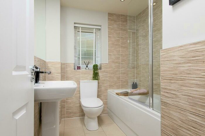 3 Bedroom End Of Terrace House For Sale In Liverpool Road, Formby, Liverpool, L37