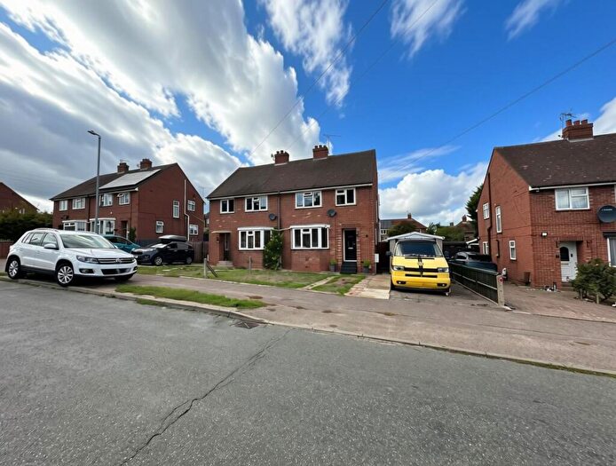 3 Bedroom Semi Detached House For Sale In St. Edmunds Road, Stowmarket, IP14