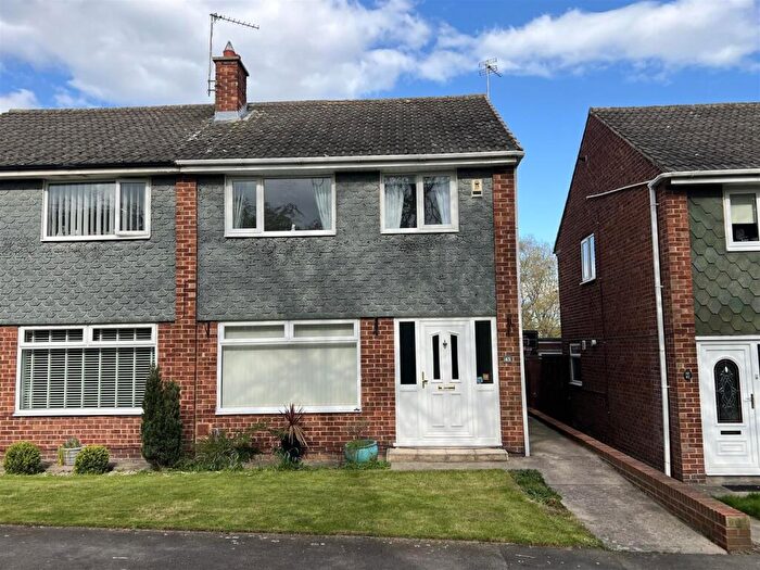 3 Bedroom Semi Detached House For Sale In Ketton Avenue, Darlington, DL3