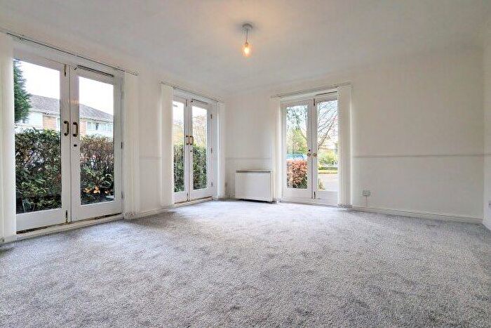 2 Bedroom Flat To Rent In Hawkesbury Mews, Darlington, DL3
