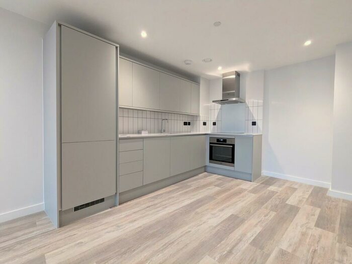 1 Bedroom Flat To Rent In Apex Lofts, Warwick Street, Birmingham, West Midlands, B12