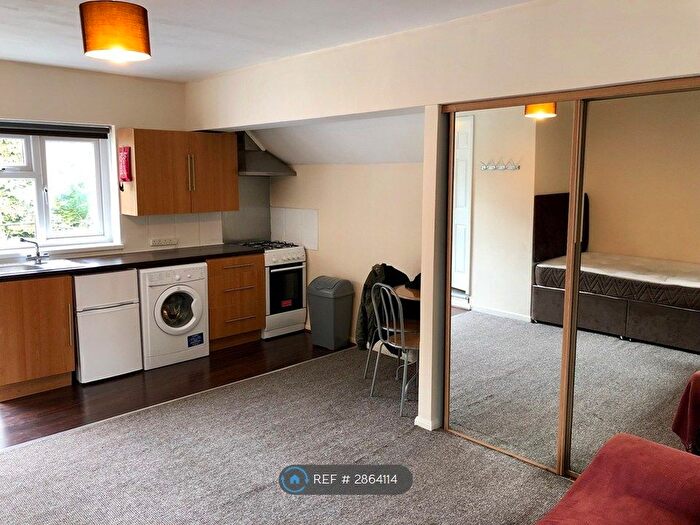 Studio To Rent In Room A, Birmingham, B5