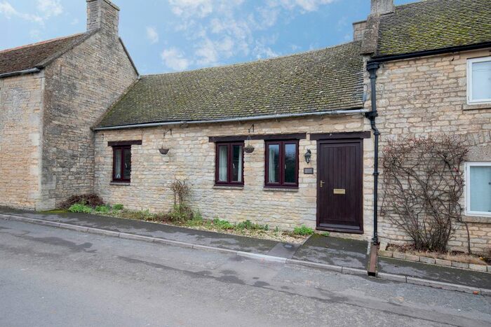 3 Bedroom Semi Detached House To Rent In Aldsworth, Gloucestershire, GL54