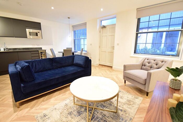 1 Bedroom Apartment To Rent In Lamberts House Apartments, Leeds, LS1