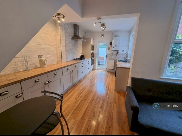 4 Bedroom Terraced House To Rent In Kempton Road, Liverpool, L15