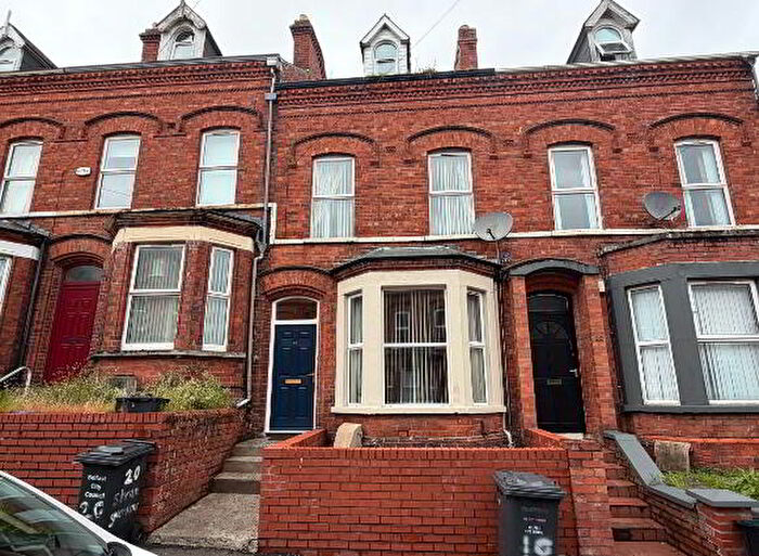 4 Bedroom Mid Terraced House For Sale In Stranmillis Gardens, Belfast, BT9