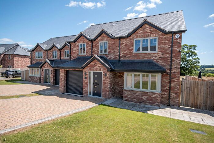 4 Bedroom Detached House For Sale In Breidden View, Llansantffraid Ym Mechain, SY22