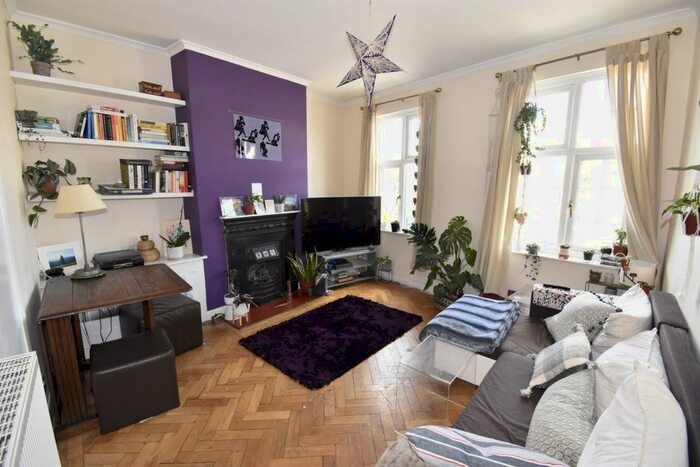 2 Bedroom Flat To Rent In Stratheden Parade, Blackheath, SE3