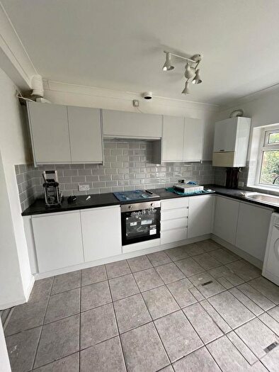 3 Bedroom Semi-Detached House To Rent In Clunbury Avenue, Southall, UB2