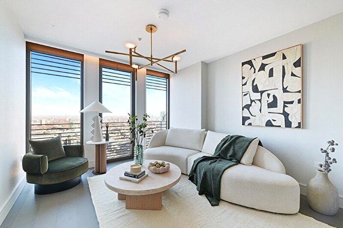 1 Bedroom Apartment For Sale In One Bishopsgate Plaza, Houndsditch, London, EC3A