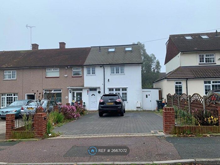3 Bedroom End Terrace House To Rent In The Broadway, Loughton, IG10