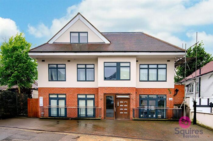 2 Bedroom Flat For Sale In Graham Road, London, NW4