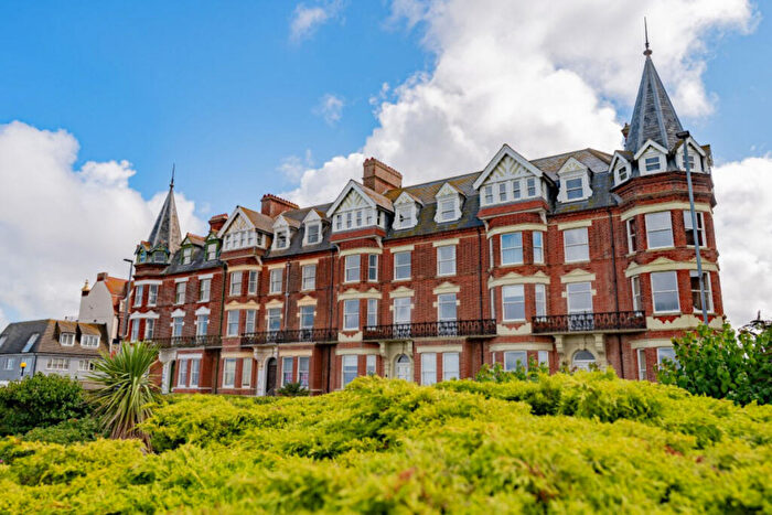 3 Bedroom Apartment For Sale In Runton Road, Cromer, NR27