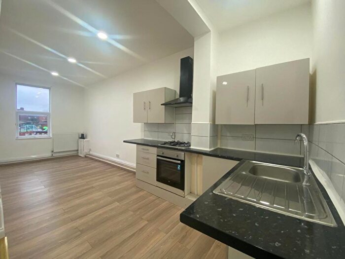 2 Bedroom Flat To Rent In Walton Breck Road, Anfield, Liverpool, L4