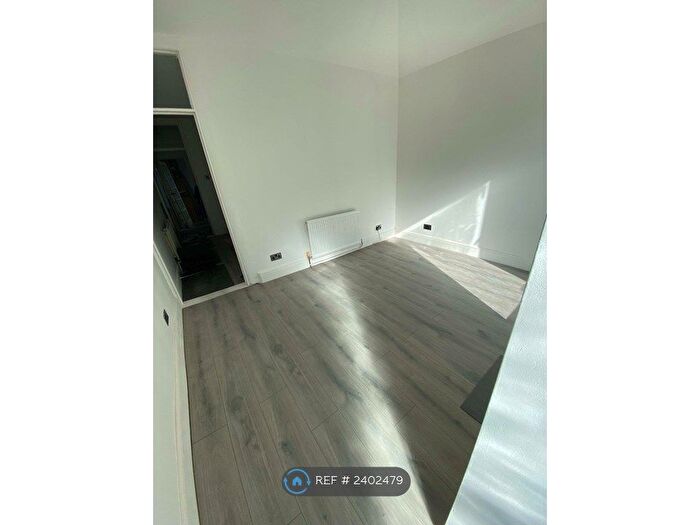 3 Bedroom Terraced House To Rent In Toronto Road, Portsmouth, PO2