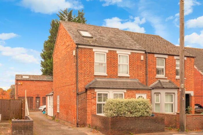 2 Bedroom Apartment To Rent In Oxford Road, Cowley, OX4