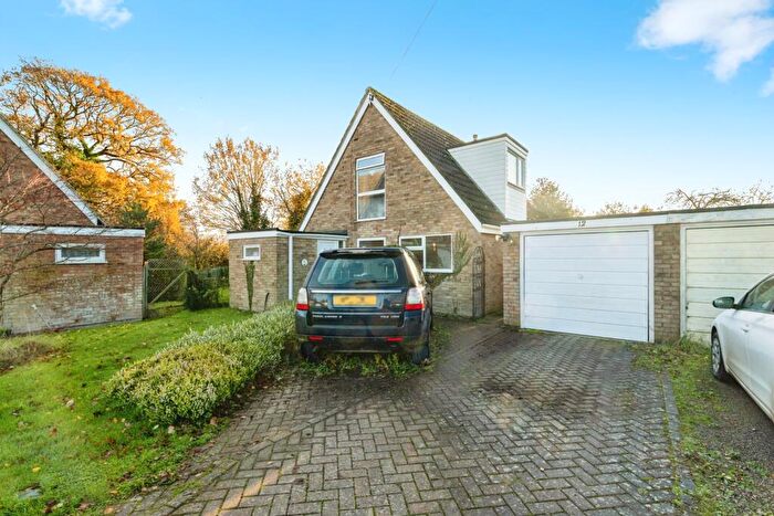 3 Bedroom Detached House For Sale In Waveney Close, Hoveton, Norwich, Norfolk, NR12