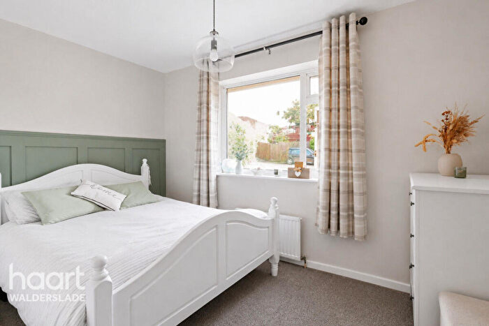 2 Bedroom End Of Terrace House For Sale In Freshwater Road, Chatham, ME5