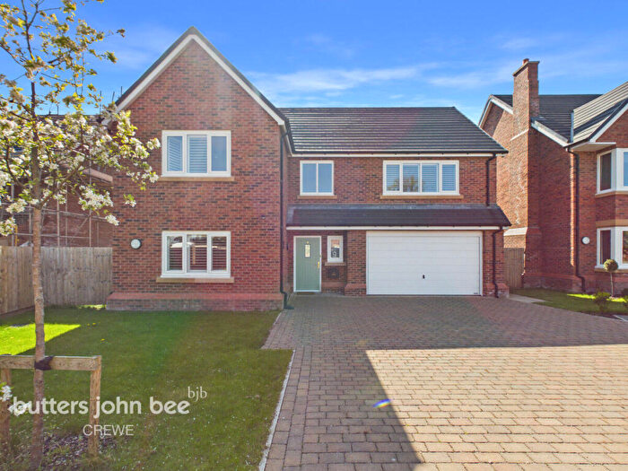 5 Bedroom Detached House For Sale In Luscott Close, Haslington, CW1