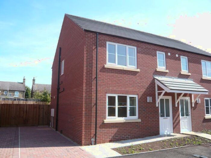 3 Bedroom Semi-Detached House To Rent In Harvester Close, March, PE15