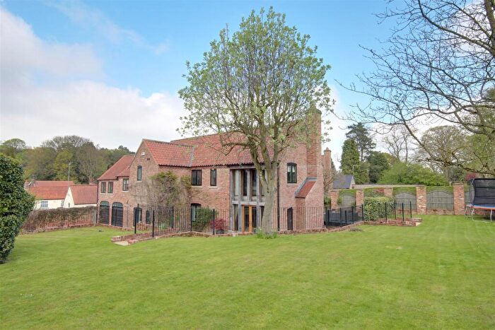 4 Bedroom Detached House For Sale In West End, Walkington, HU17