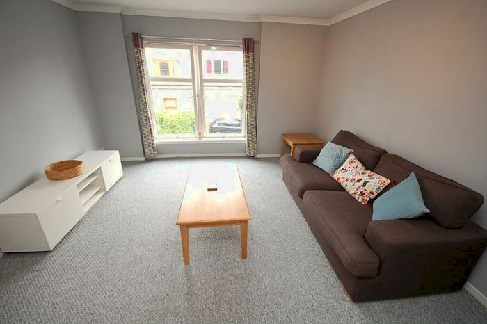 2 Bedroom Flat To Rent In Mount Street, City Centre, Aberdeen, AB25