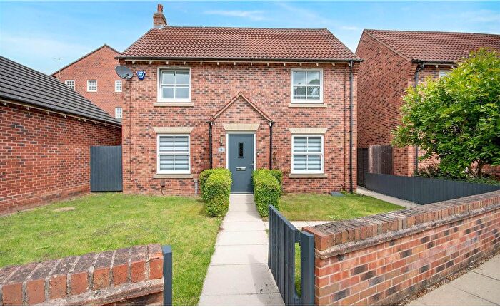 3 Bedroom Detached House For Sale In Copley Gardens, Sprotbrough, Doncaster, DN5