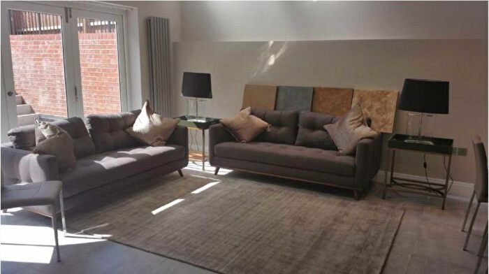 2 Bedroom Flat To Rent In Lyndhurst Road, Hampstead, NW3