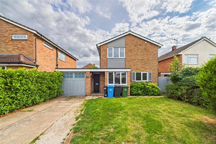 4 Bedroom Detached House To Rent In Maidenhead Road, Windsor, Berkshire, SL4