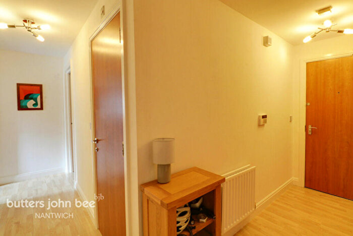 2 Bedroom Apartment For Sale In Sleepers Point, Nantwich, CW5
