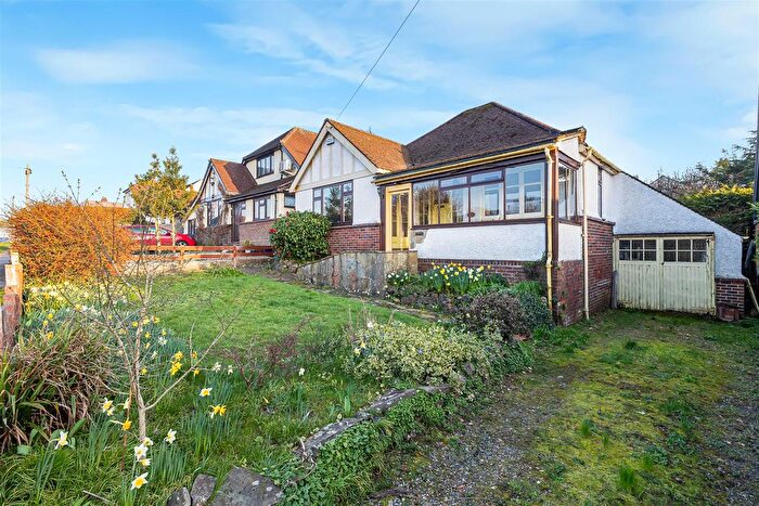 2 Bedroom Detached Bungalow For Sale In Cavendish Avenue, Sevenoaks, TN13