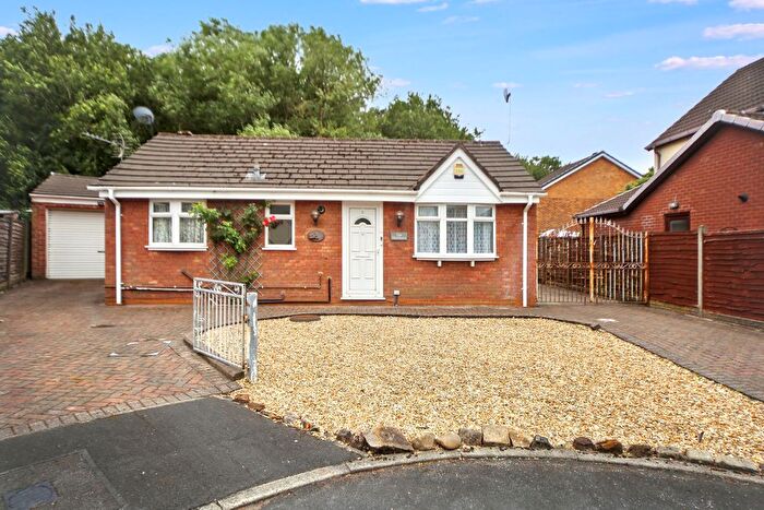 2 Bedroom Detached Bungalow For Sale In Hassness Close, Wigan, WN3