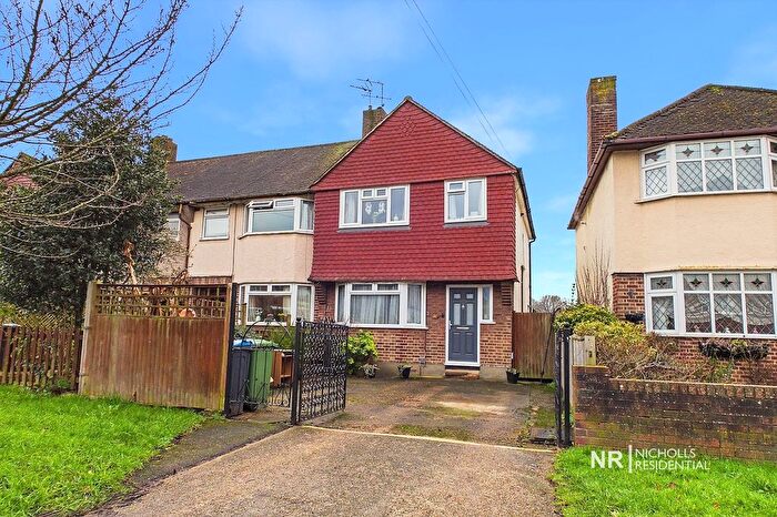 3 Bedroom End Terrace House For Sale In Clayton Road, Chessington, Surrey, KT9