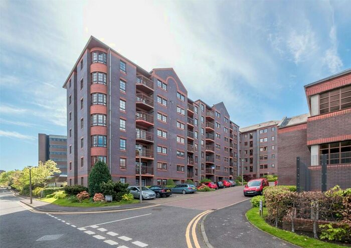 2 Bedroom Flat To Rent In Orchard Brae Avenue, Edinburgh, EH4